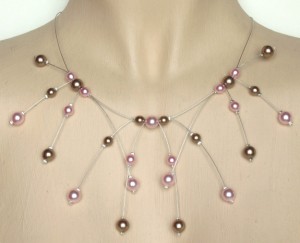 Collier mariage personnalisé en rose et cappuccino