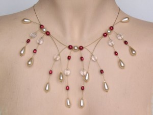 Collier mariage ivoire et rouge