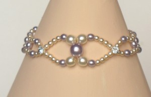 Bracelet mariage personnalisé ivoire, lilas et strass