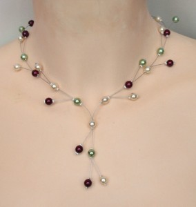 collier mariage ivoire, bordeaux et vert