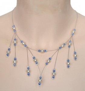 collier mariage ivoire et cristal bleu