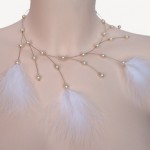 collier mariage ivoire et plumes