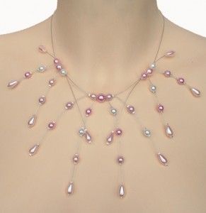 Collier mariage personnalisé en rose et blanc