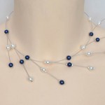 Collier_mariage_blanc_et_bleu_marine