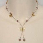 Collier_mariage_caramel,_cristal_et_papillon