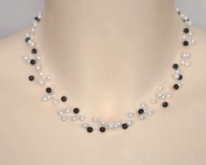 Collier_mariage_noir_et_blanc