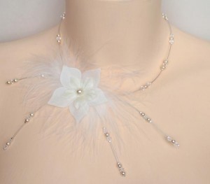 Collier_mariage_ivoire_fleur_plumes