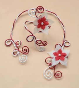 Parure_mariage_aluminium_blanc__rouge_+_fleurs