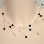 Collier_mariage_blanc_cassé_et_noir