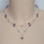 Collier_mariage_blanc_et_parme_violet